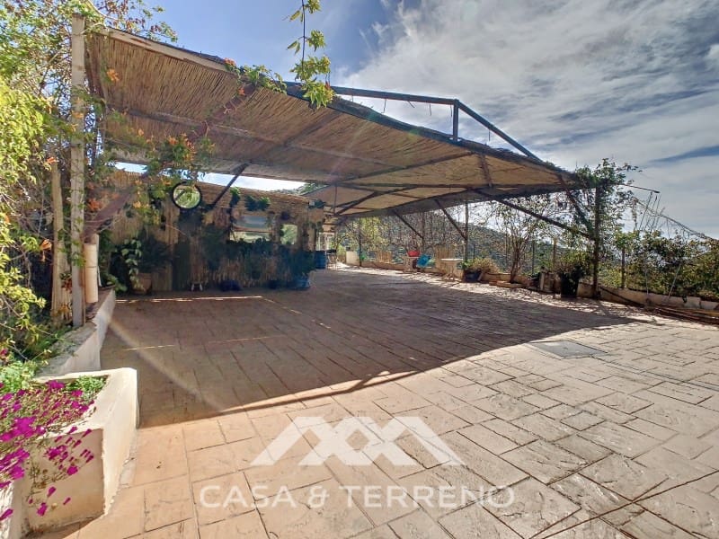 3 soveværelse Villa til salg i Arenas med swimmingpool - € 439.000 (Ref: 7438742)