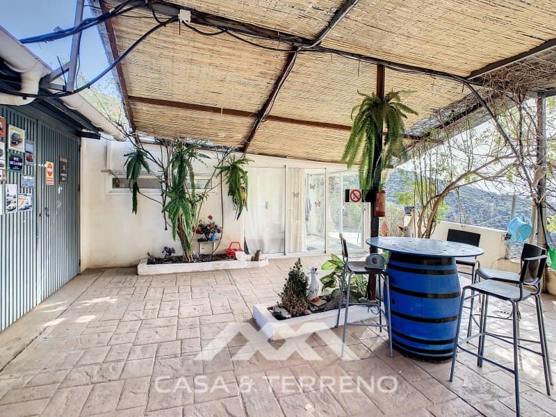 3 soveværelse Villa til salg i Arenas med swimmingpool - € 439.000 (Ref: 7438742)