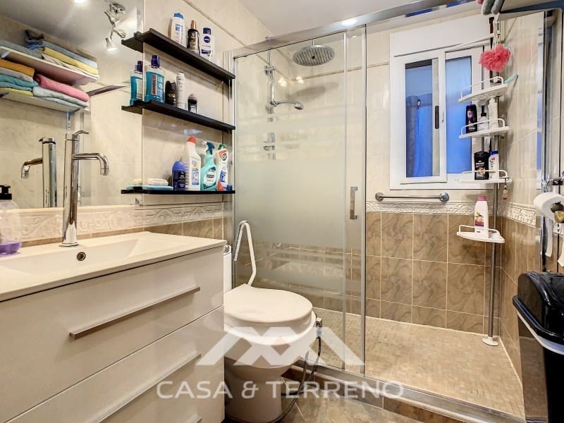 3 soveværelse Villa til salg i Arenas med swimmingpool - € 439.000 (Ref: 7438742)