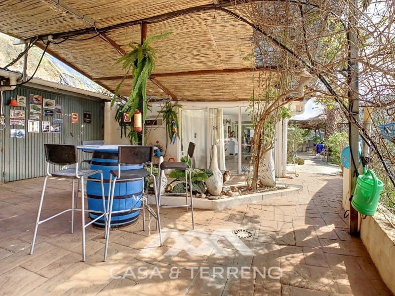 3 soveværelse Villa til salg i Arenas med swimmingpool - € 439.000 (Ref: 7438742)