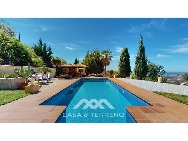 3 slaapkamer Villa te koop in Algarrobo met zwembad garage - € 698.000 (Ref: 7576010)