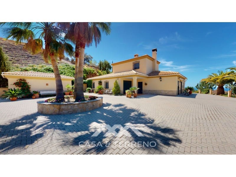 3 chambre Villa/Maison à vendre à Algarrobo avec piscine garage - 698 000 € (Ref: 7576010)