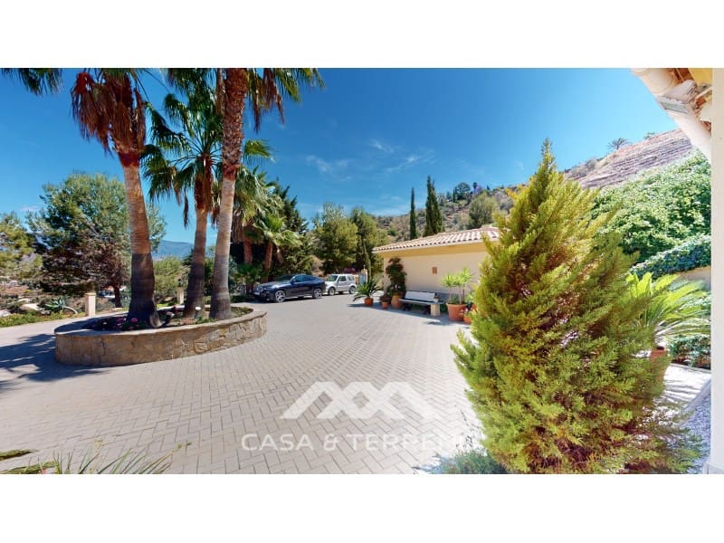 3 chambre Villa/Maison à vendre à Algarrobo avec piscine garage - 698 000 € (Ref: 7576010)