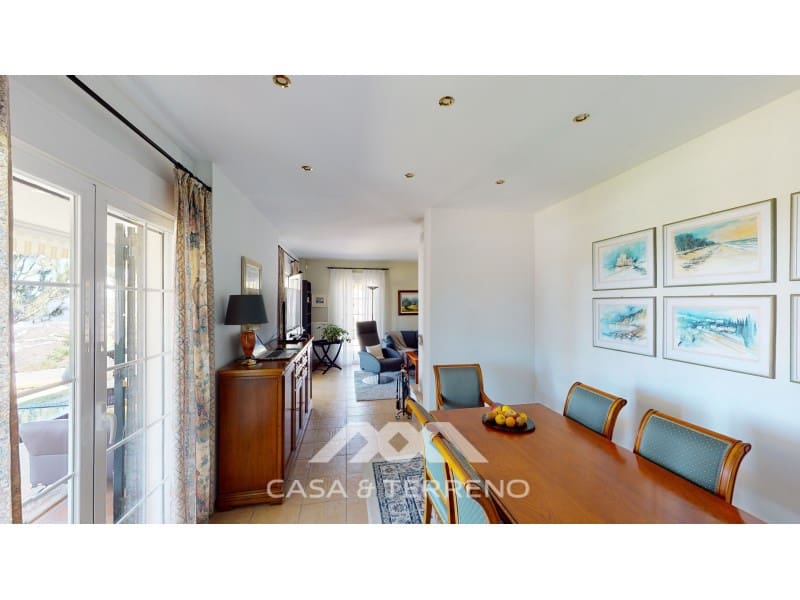 3 chambre Villa/Maison à vendre à Algarrobo avec piscine garage - 698 000 € (Ref: 7576010)