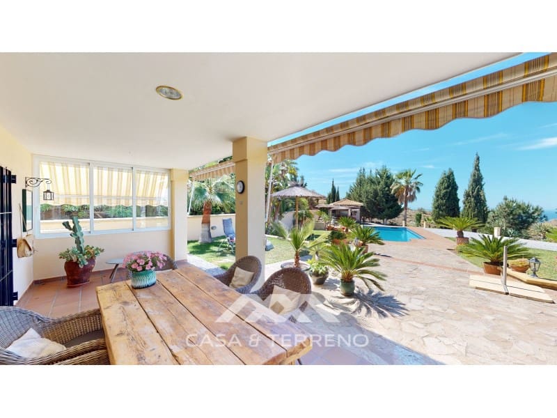 3 chambre Villa/Maison à vendre à Algarrobo avec piscine garage - 698 000 € (Ref: 7576010)