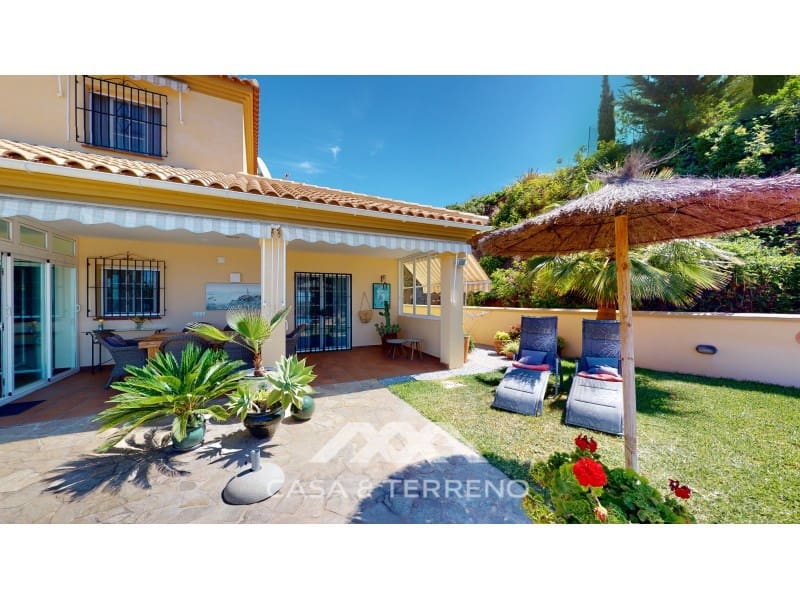 3 chambre Villa/Maison à vendre à Algarrobo avec piscine garage - 698 000 € (Ref: 7576010)