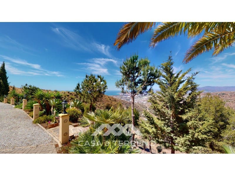 3 chambre Villa/Maison à vendre à Algarrobo avec piscine garage - 698 000 € (Ref: 7576010)