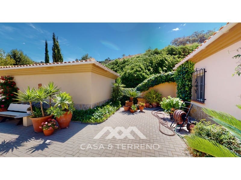 3 chambre Villa/Maison à vendre à Algarrobo avec piscine garage - 698 000 € (Ref: 7576010)