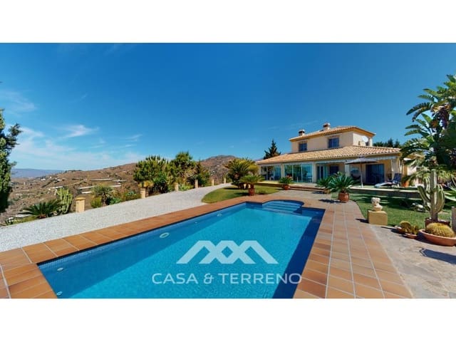 3 slaapkamer Villa te koop in Algarrobo met zwembad garage - € 698.000 (Ref: 7576010)