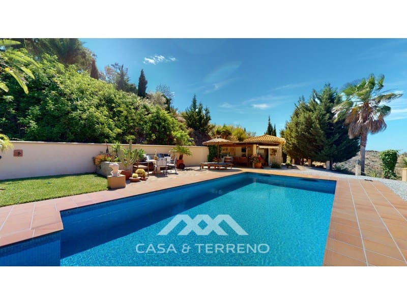 3 chambre Villa/Maison à vendre à Algarrobo avec piscine garage - 698 000 € (Ref: 7576010)