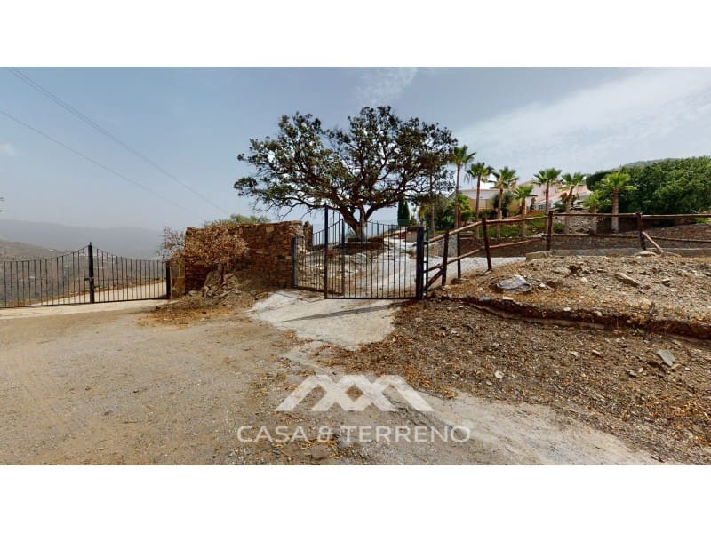 4 soveværelse Villa til salg i Sayalonga med swimmingpool garage - € 1.350.000 (Ref: 7711299)