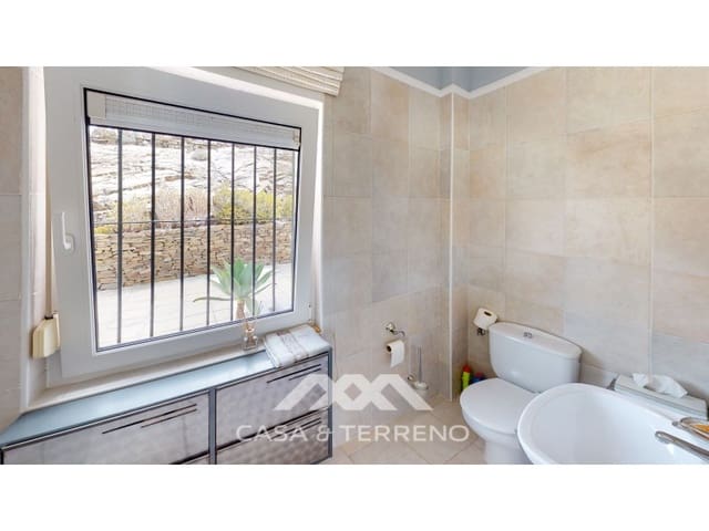 4 sovrum Villa till salu i Sayalonga med pool garage - 1 350 000 € (Ref: 7711299)