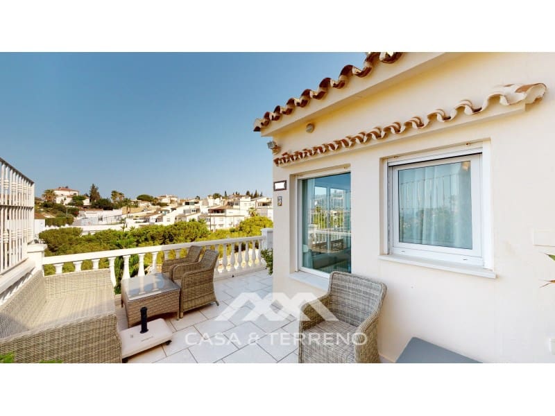 3 camera da letto Villa in vendita in Caleta de Velez con piscina - 390.000 € (Rif: 7775872)