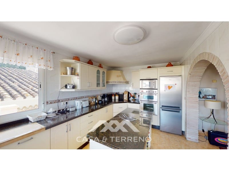 3 camera da letto Villa in vendita in Caleta de Velez con piscina - 390.000 € (Rif: 7775872)