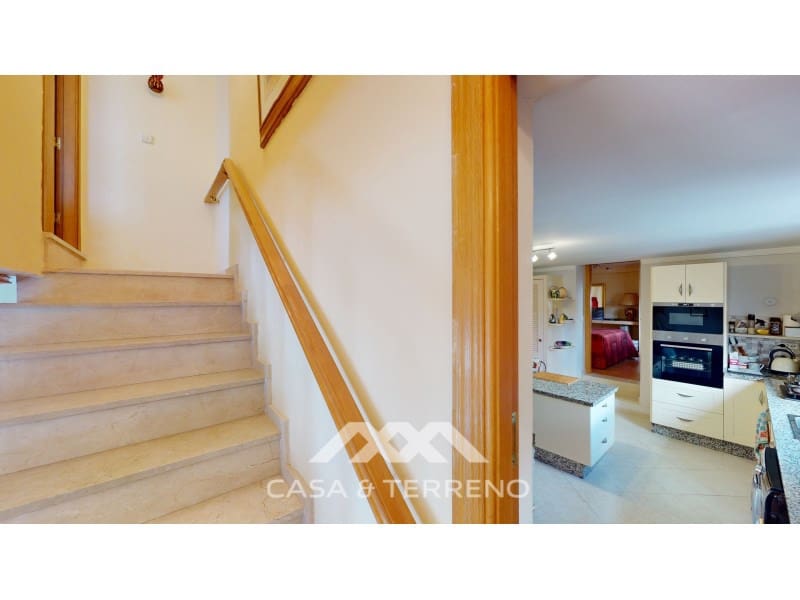 6 soveværelse Villa til salg i Iznajar - € 545.000 (Ref: 7898301)