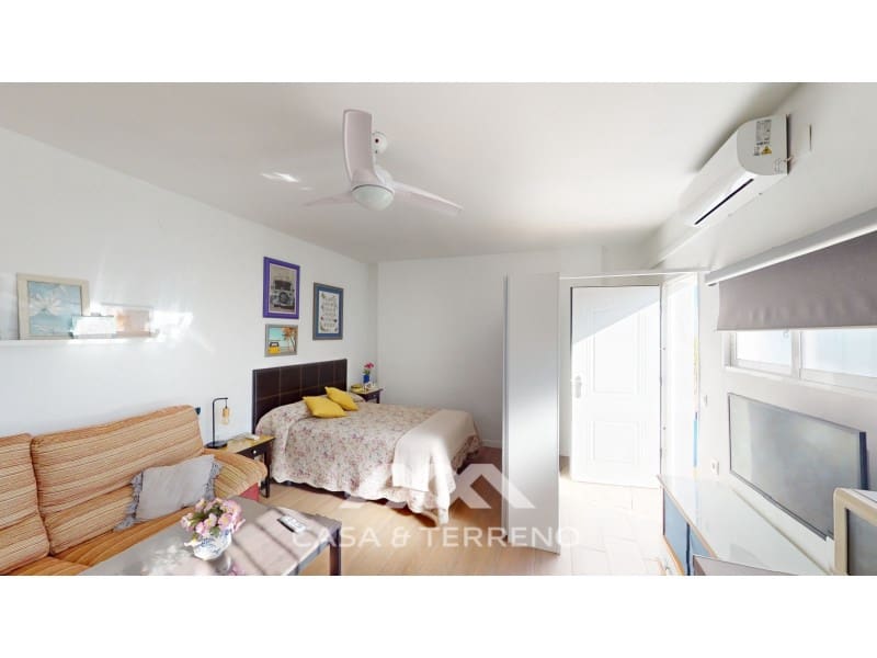 5 soveværelse Villa til salg i Arenas med swimmingpool garage - € 398.000 (Ref: 7955130)