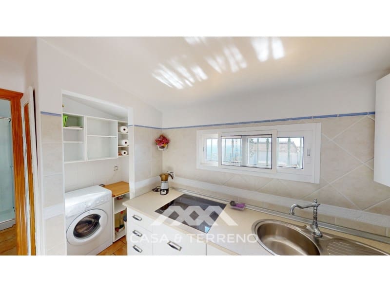 5 soveværelse Villa til salg i Arenas med swimmingpool garage - € 398.000 (Ref: 7955130)