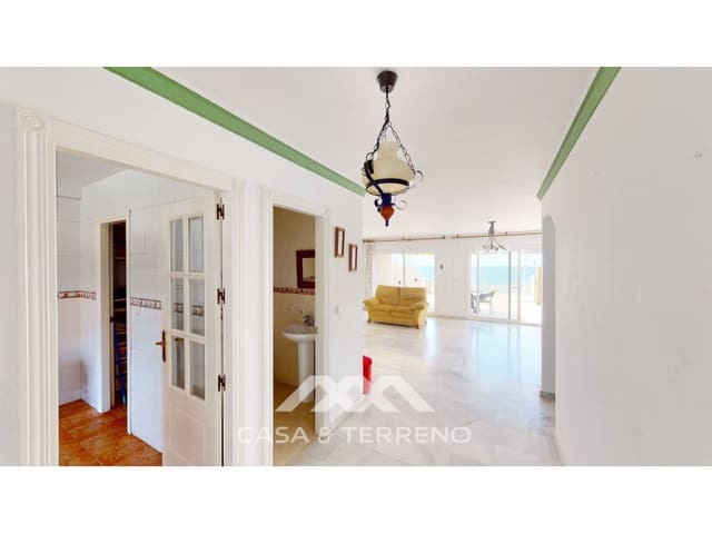 4 soveværelse Semi-Rækkehus til salg i Torre del Mar, Vélez-Málaga med garage - € 820.000 (Ref: 8005793)