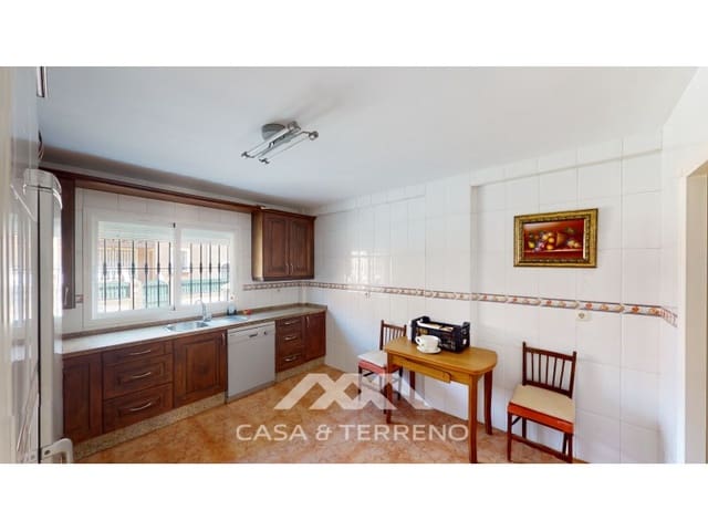 4 soveværelse Semi-Rækkehus til salg i Torre del Mar, Vélez-Málaga med garage - € 820.000 (Ref: 8005793)