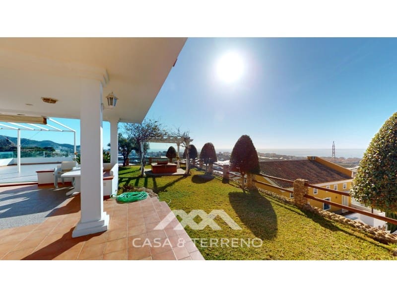 3 chambre Villa/Maison à vendre à Torrox-Costa avec garage - 675 000 € (Ref: 8052089)