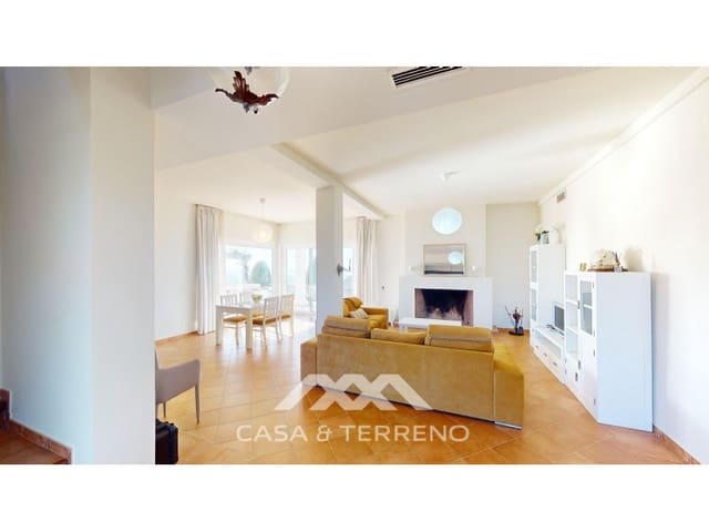 3 chambre Villa/Maison à vendre à Urbanización Santa Rosa, Torrox avec garage - 675 000 € (Ref: 8052089)