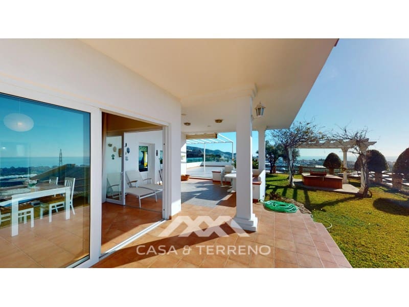 3 chambre Villa/Maison à vendre à Torrox-Costa avec garage - 675 000 € (Ref: 8052089)