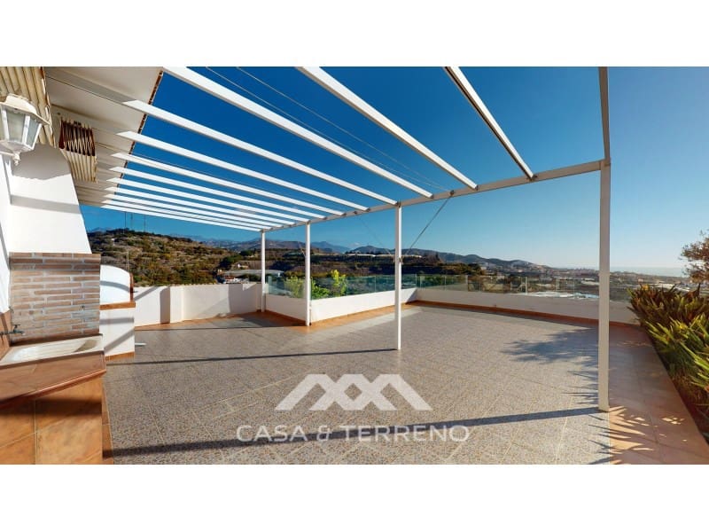 3 chambre Villa/Maison à vendre à Torrox-Costa avec garage - 675 000 € (Ref: 8052089)