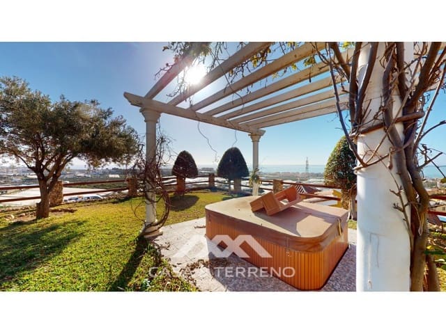 3 chambre Villa/Maison à vendre à Urbanización Santa Rosa, Torrox avec garage - 675 000 € (Ref: 8052089)