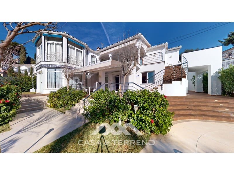 6 soveværelse Villa til salg i Caleta de Velez med swimmingpool garage - € 1.200.000 (Ref: 8066959)