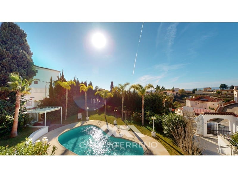 6 soveværelse Villa til salg i Caleta de Velez med swimmingpool garage - € 1.200.000 (Ref: 8066959)
