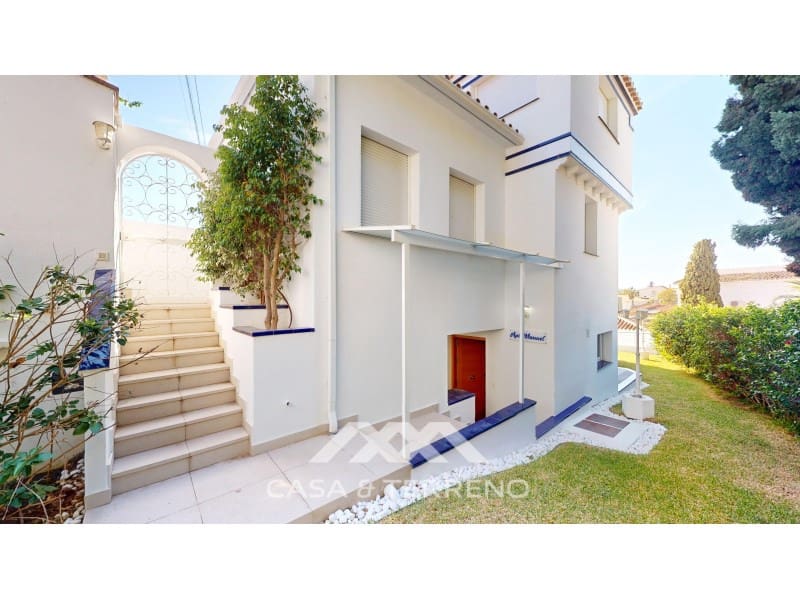 6 soveværelse Villa til salg i Caleta de Velez med swimmingpool garage - € 1.200.000 (Ref: 8066959)