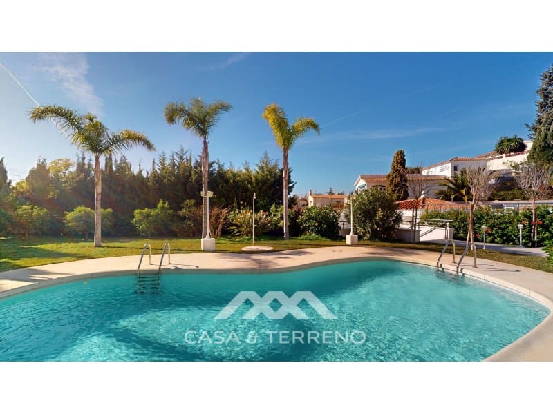 6 soveværelse Villa til salg i Caleta de Velez med swimmingpool garage - € 1.200.000 (Ref: 8066959)