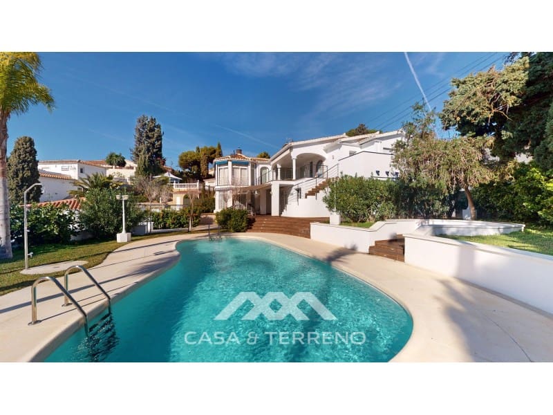 6 soveværelse Villa til salg i Caleta de Velez med swimmingpool garage - € 1.200.000 (Ref: 8066959)