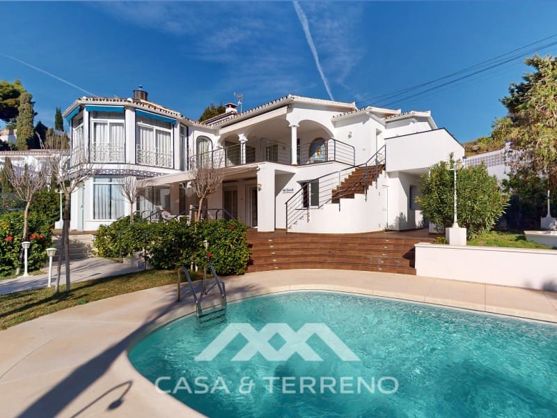 6 soveværelse Villa til salg i Caleta de Velez med swimmingpool garage - € 1.200.000 (Ref: 8066959)