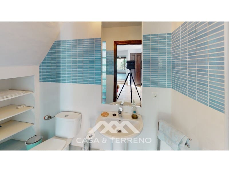 7 soveværelse Guesthouse/B & B til salg i Torrox med swimmingpool - € 880.000 (Ref: 8146344)