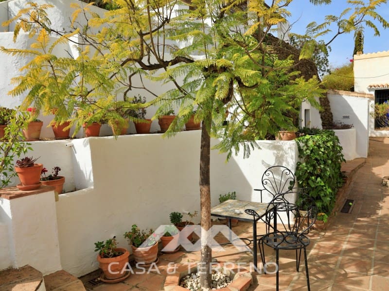 7 soveværelse Guesthouse/B & B til salg i Torrox med swimmingpool - € 880.000 (Ref: 8146344)