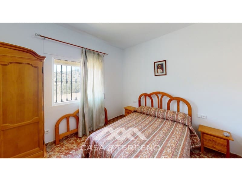 18 soveværelse Guesthouse/B & B til salg i Comares med swimmingpool - € 850.000 (Ref: 8146346)