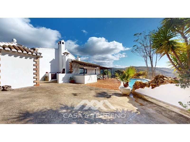 6 bedroom Guesthouse/B & B for sale in Iznajar - € 545,000 (Ref: 8146350)