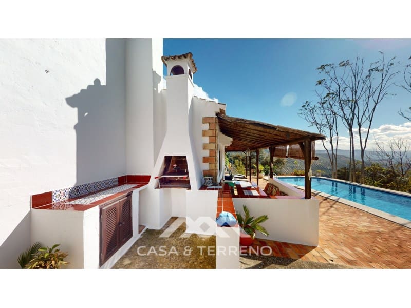 6 bedroom Guesthouse/B & B for sale in Iznajar - € 545,000 (Ref: 8146350)