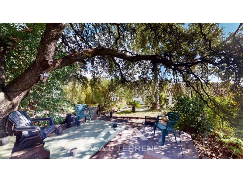 6 bedroom Guesthouse/B & B for sale in Iznajar - € 545,000 (Ref: 8146350)