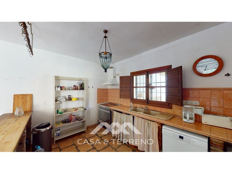 5 soveværelse Guesthouse/B & B til salg i Sedella med swimmingpool garage - € 398.000 (Ref: 8146352)