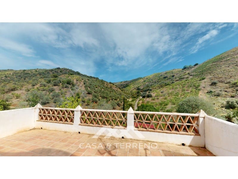 5 soveværelse Guesthouse/B & B til salg i Sedella med swimmingpool garage - € 398.000 (Ref: 8146352)