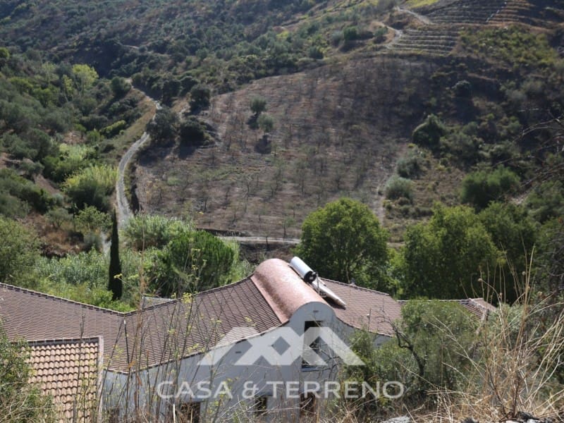 5 soveværelse Guesthouse/B & B til salg i Sedella med swimmingpool garage - € 398.000 (Ref: 8146352)