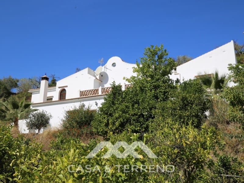 5 soveværelse Guesthouse/B & B til salg i Sedella med swimmingpool garage - € 398.000 (Ref: 8146352)