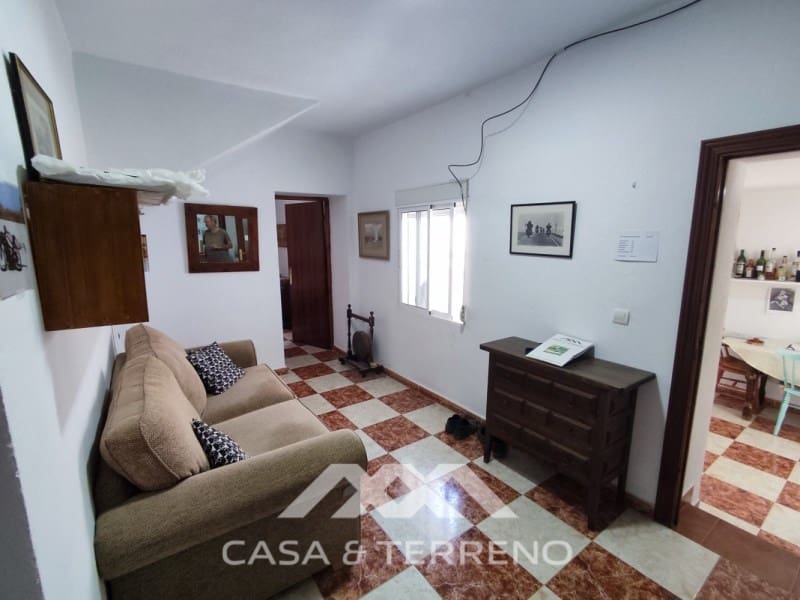 6 soveværelse Guesthouse/B & B til salg i Vinuela med swimmingpool - € 349.000 (Ref: 8146353)