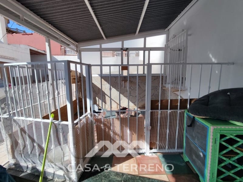 6 soveværelse Guesthouse/B & B til salg i Vinuela med swimmingpool - € 349.000 (Ref: 8146353)