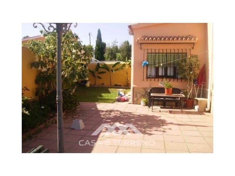 6 bedroom Guesthouse/B & B for sale in Benajarafe - € 950,000 (Ref: 8166073)