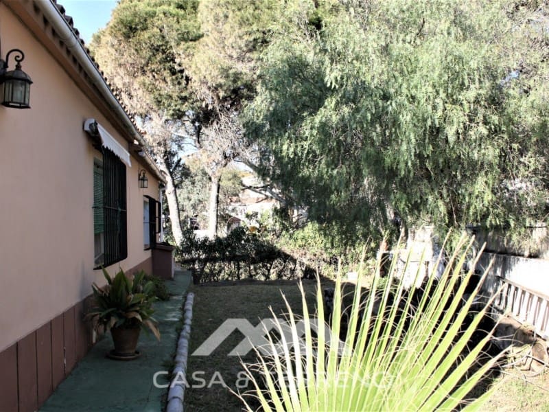 6 bedroom Guesthouse/B & B for sale in Benajarafe - € 950,000 (Ref: 8166073)