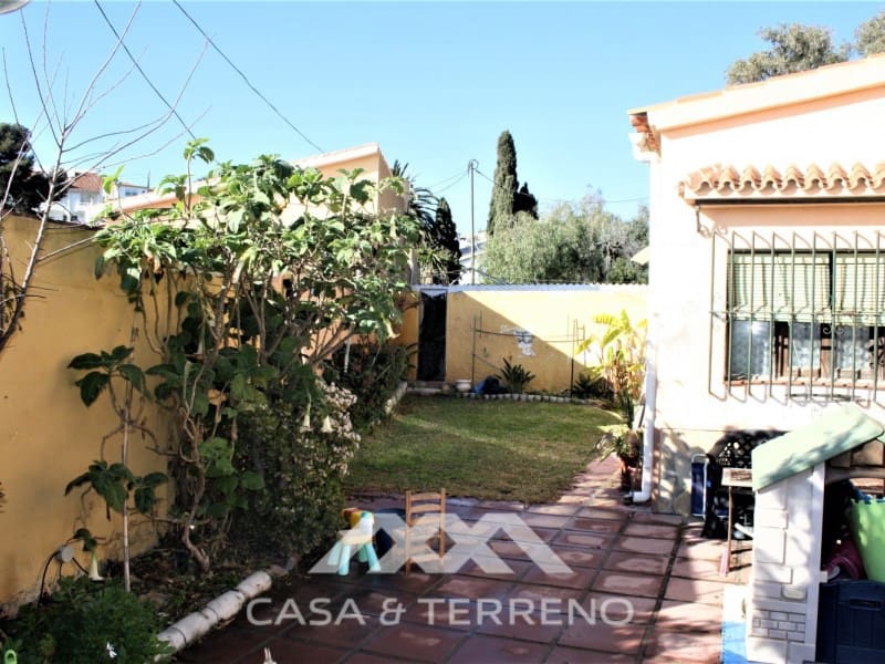 6 bedroom Guesthouse/B & B for sale in Benajarafe - € 950,000 (Ref: 8166073)