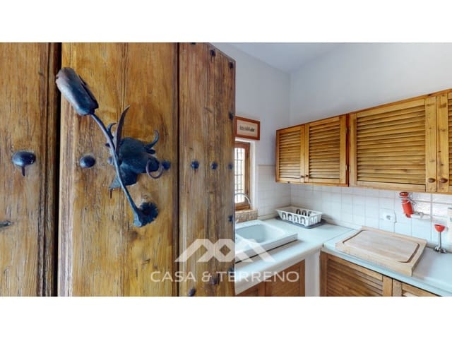 6 slaapkamer Gastenverblijf/B&B te koop in Sayalonga met zwembad - € 780.000 (Ref: 8166075)